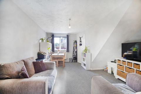 2 bedroom terraced house for sale, Ilmer Close, Rugby, CV21