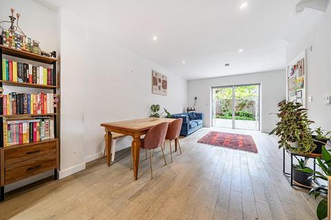 4 bedroom terraced house for sale, Welford Mews, London, SE6 2FB