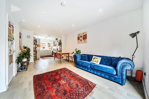 4 bedroom terraced house for sale, Welford Mews, London, SE6 2FB