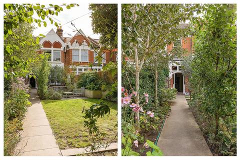 1 bedroom flat for sale, Helix Gardens, SW2