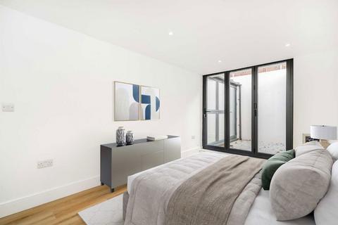 3 bedroom house for sale, Claremont Road, London W13