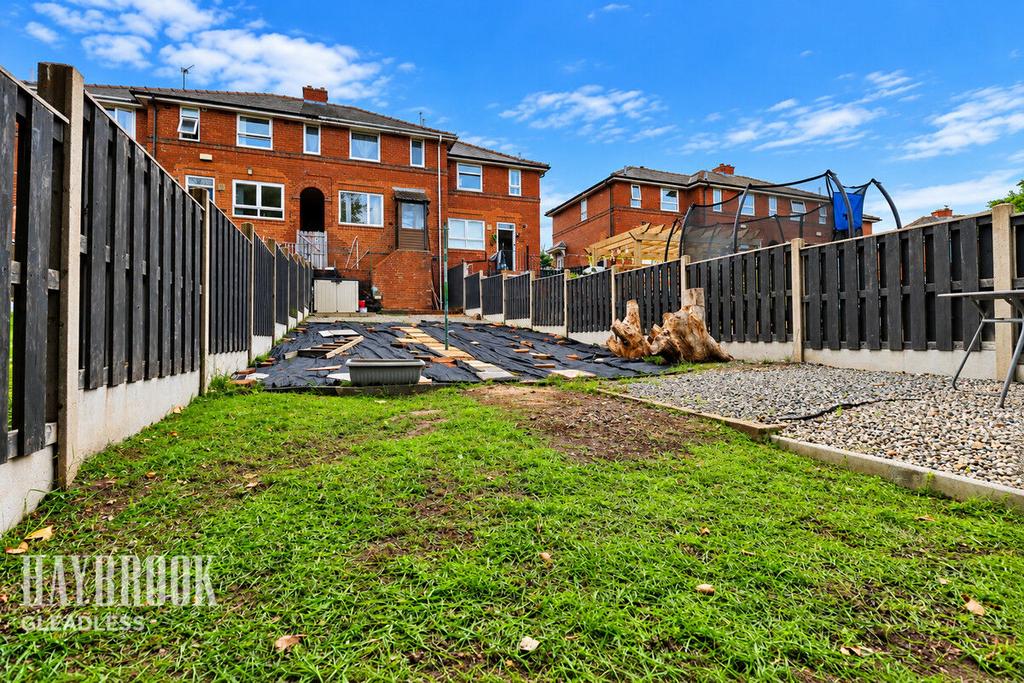 House in Sheffield, Wybourn - View 4