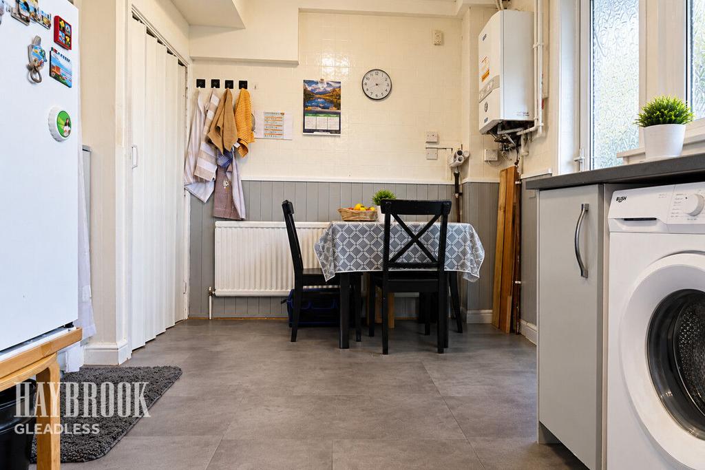 House in Sheffield, Wybourn - View 5