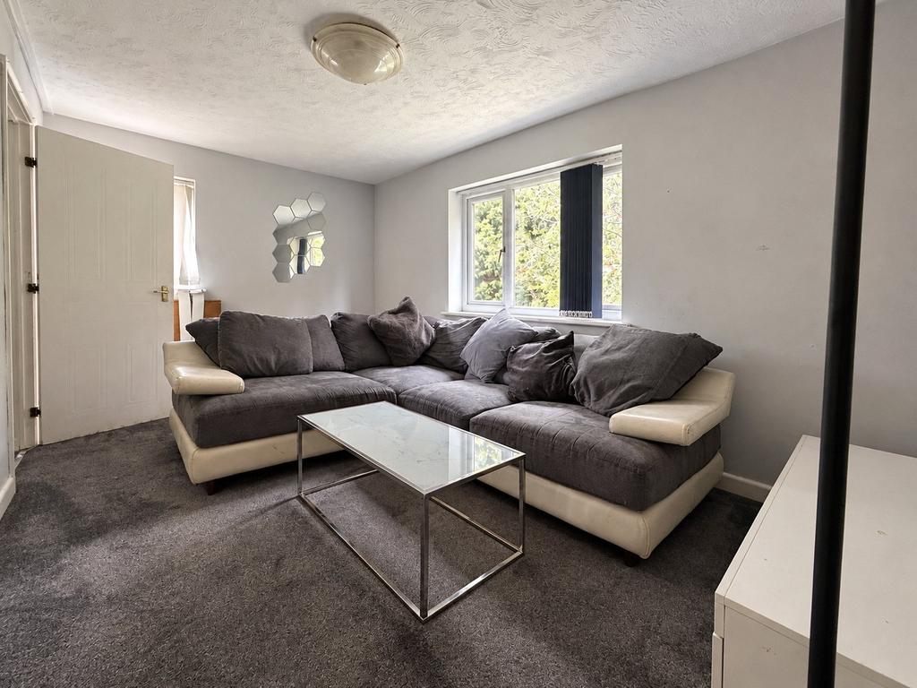 Apartment in Merseyside - View 3