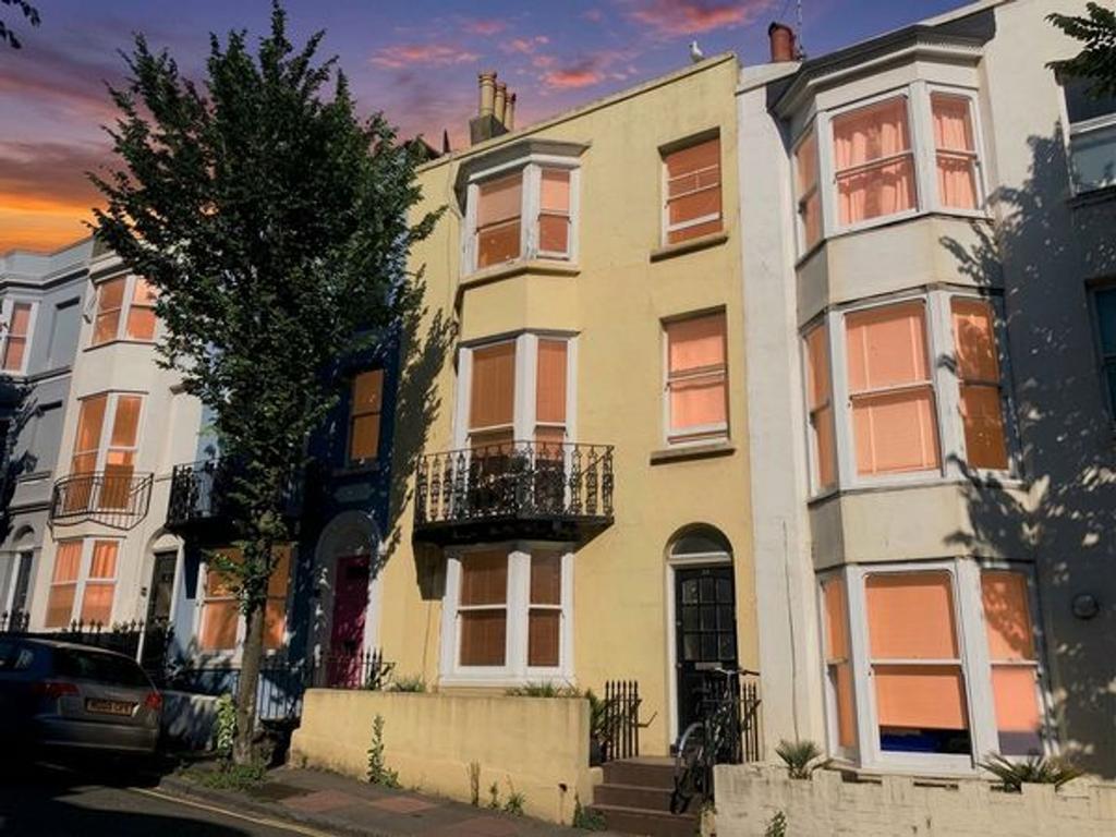 House in Brighton - View 4
