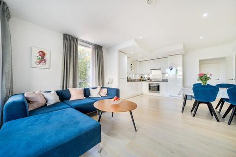 2 bedroom flat for sale, Maple Way, London, SE16