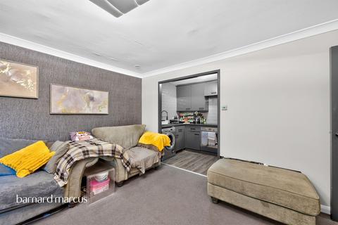 1 bedroom apartment for sale, Kingswood Drive, Sutton