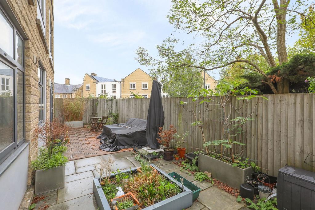 Apartment in Sheffield - View 4