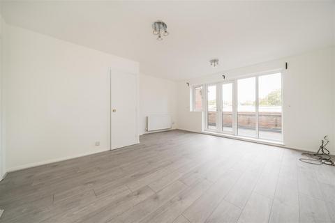 2 bedroom maisonette to rent, Penrith Close, Uxbridge, UB8