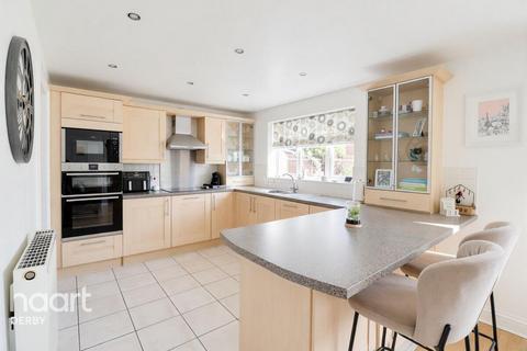 5 bedroom detached house for sale, Lysander Drive, Chellaston