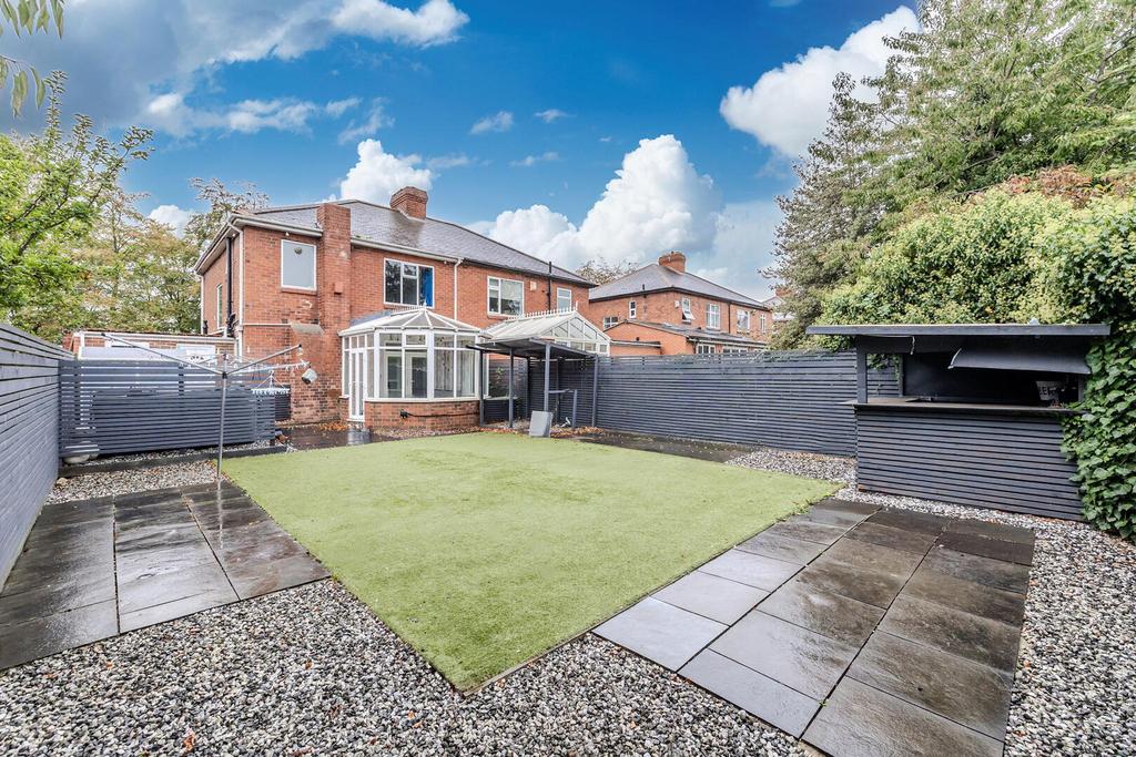 House in Newcastle upon Tyne, Tyne and Wear - View 2