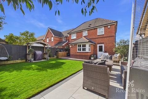 3 bedroom detached house for sale, Shorelark Way, Worksop S81