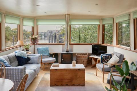 3 bedroom houseboat for sale, Victoria Steps Quay, Brentford, TW8