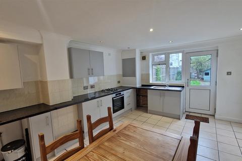 3 bedroom semi-detached house to rent, Crewe Road, Church Lawton, Stoke-on-Trent,