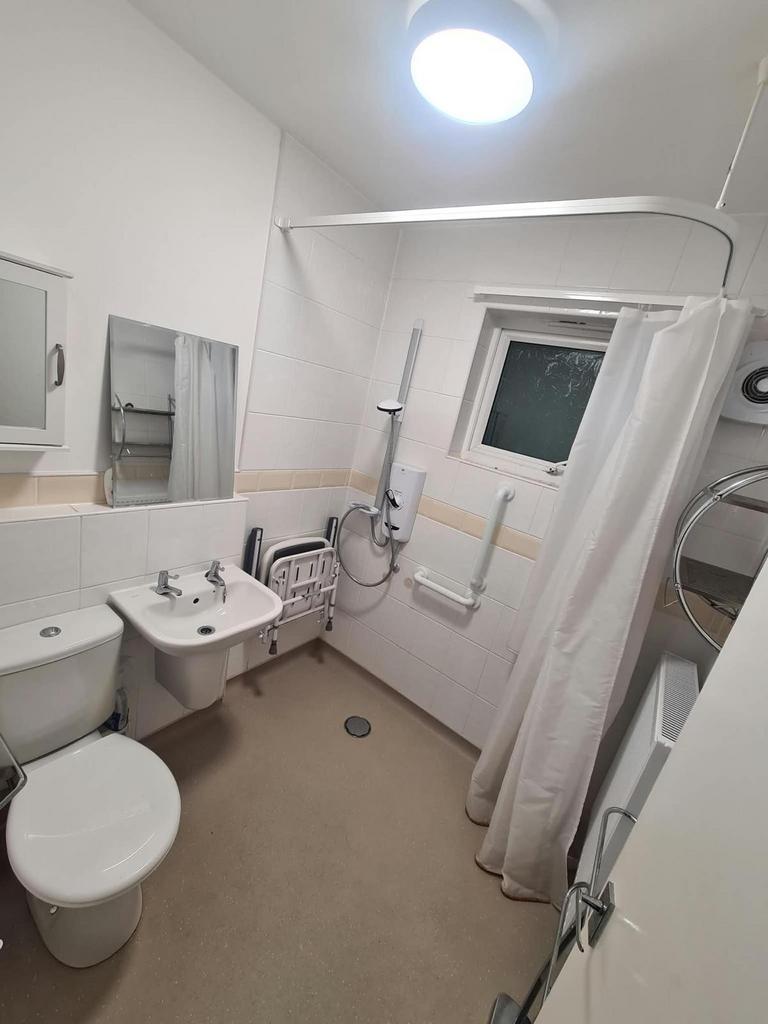Apartment in Manchester - View 5
