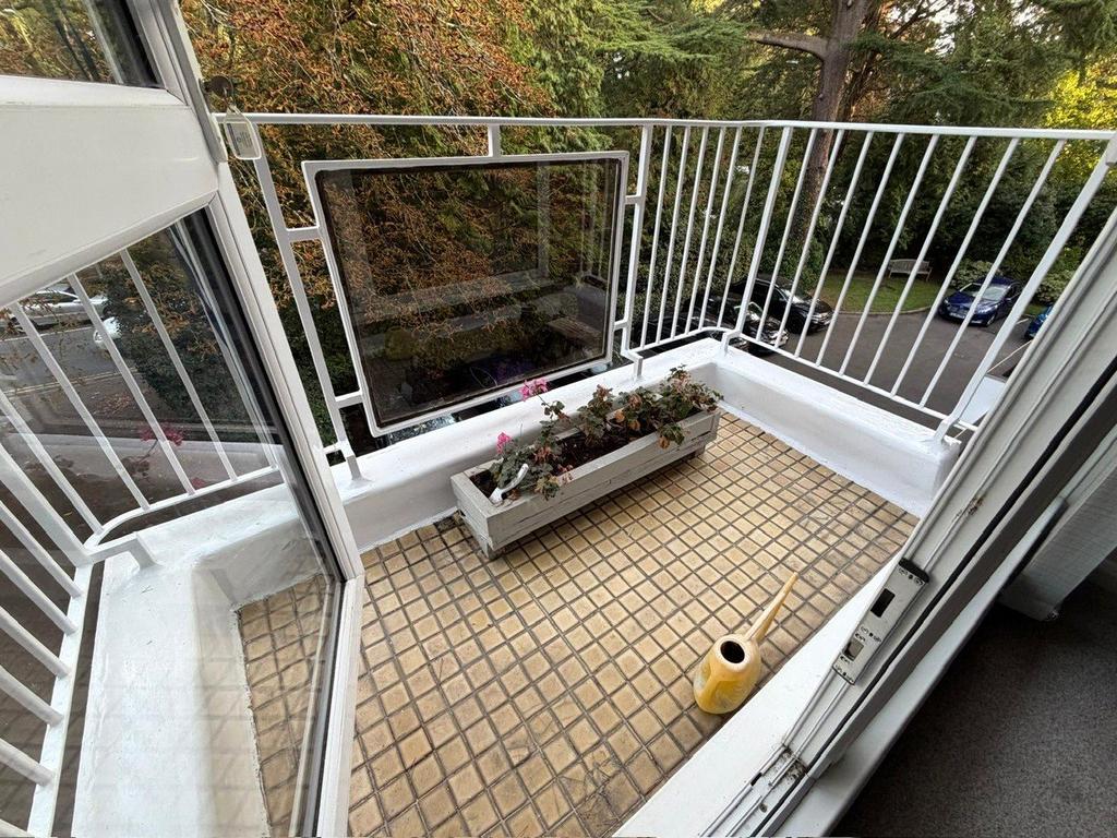 Apartment in Bournemouth - View 2