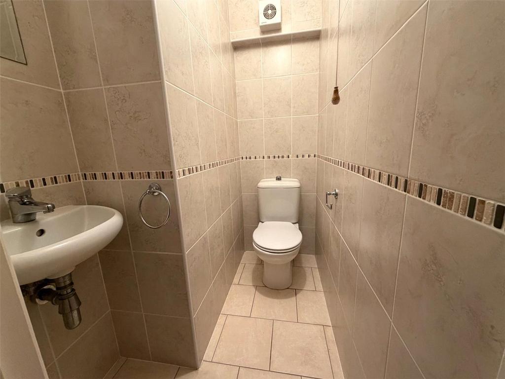 Apartment in Bournemouth - More