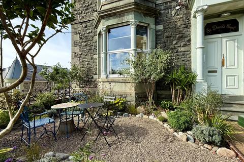 1 bedroom apartment for sale, Flat 1, St. Davids Court, Barmouth, LL42 1AF