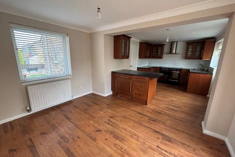 3 bedroom detached house to rent, Askam Court, Rotherham, S66