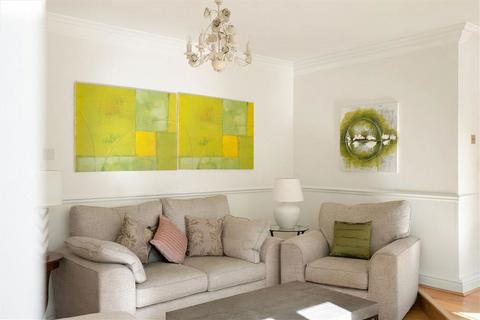 2 bedroom flat for sale, Trinity Church Road, London SW13