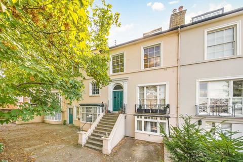 3 bedroom flat for sale, Sheen Road, Richmond TW9