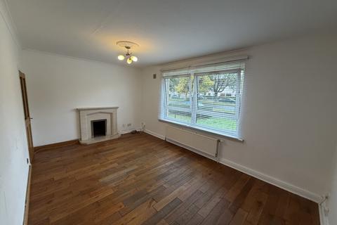 3 bedroom semi-detached house to rent, Alderman Road, Knightswood