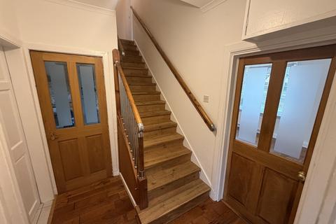 3 bedroom semi-detached house to rent, Alderman Road, Knightswood