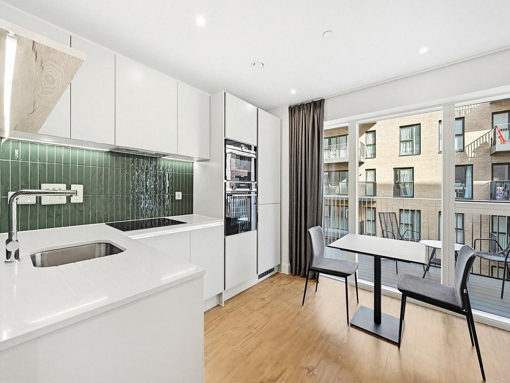 Apartment in London - More