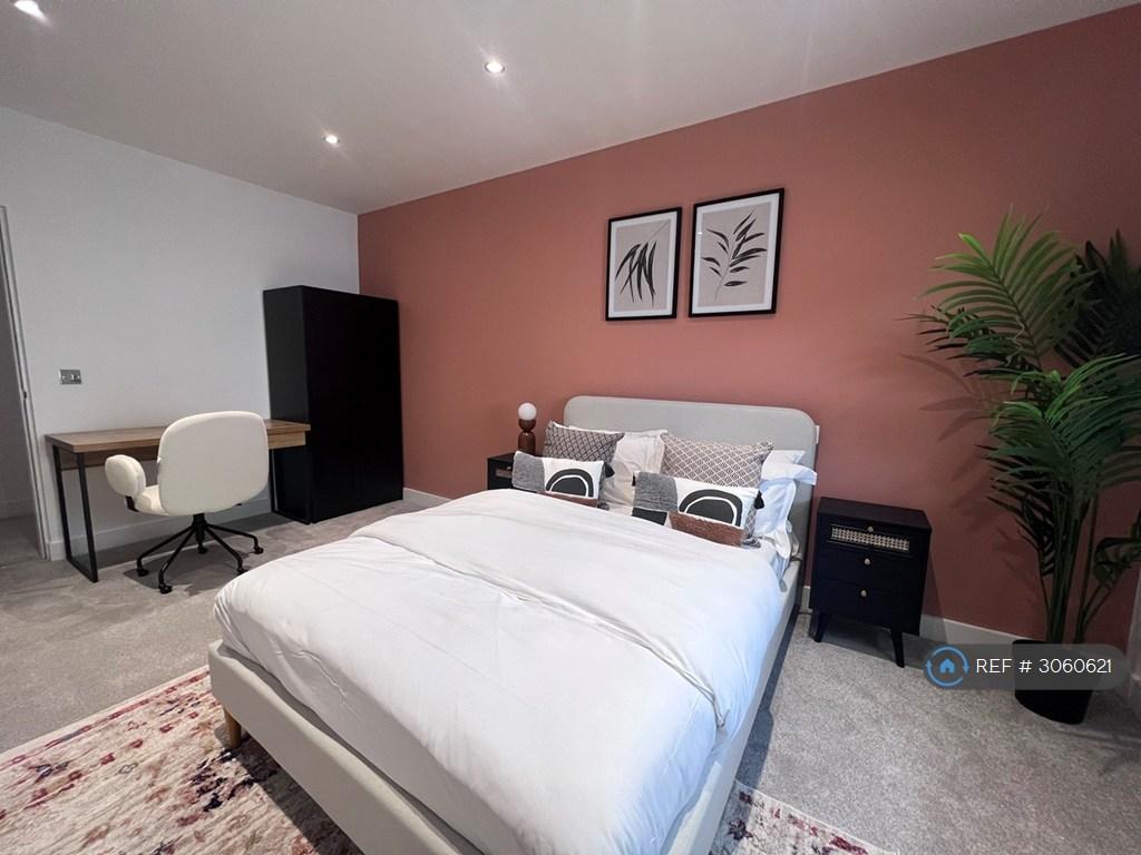 Apartment in Leeds, West Yorkshire - View 2