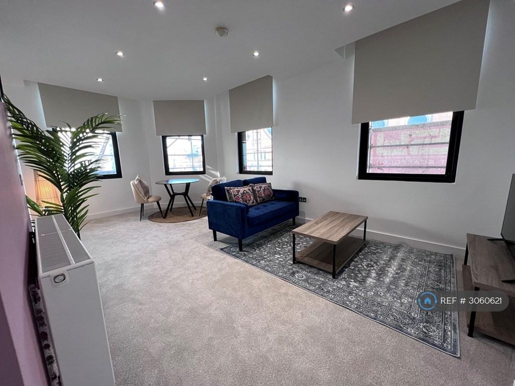 Apartment in Leeds, West Yorkshire - View 5