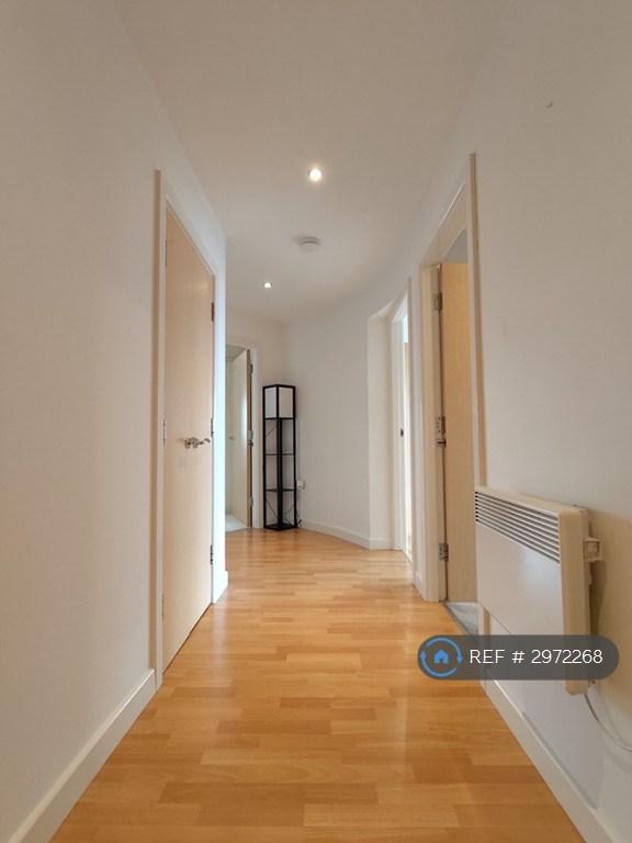 Apartment in Leeds, West Yorkshire - View 3