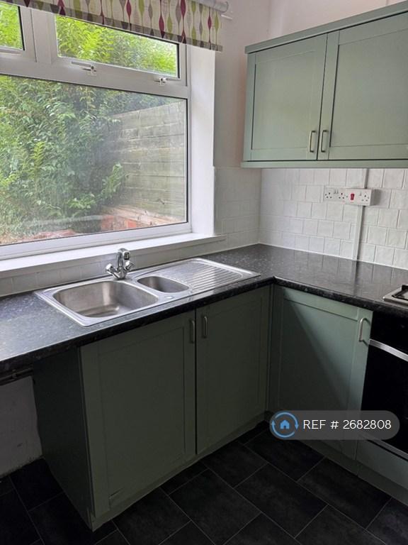 House in Newcastle Upon Tyne - View 3