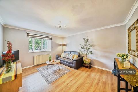 2 bedroom flat to rent, Jack Clow Road, London, E15
