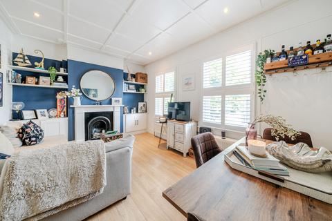 2 bedroom flat for sale, Eardley Road, Streatham, London, SW16