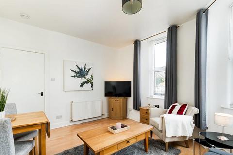 1 bedroom apartment for sale, 1/1 Dickson Place, Cross Road, Peebles, EH45 8LA
