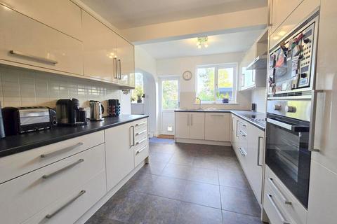 3 bedroom detached bungalow for sale, Sylvia Avenue, Hatch End