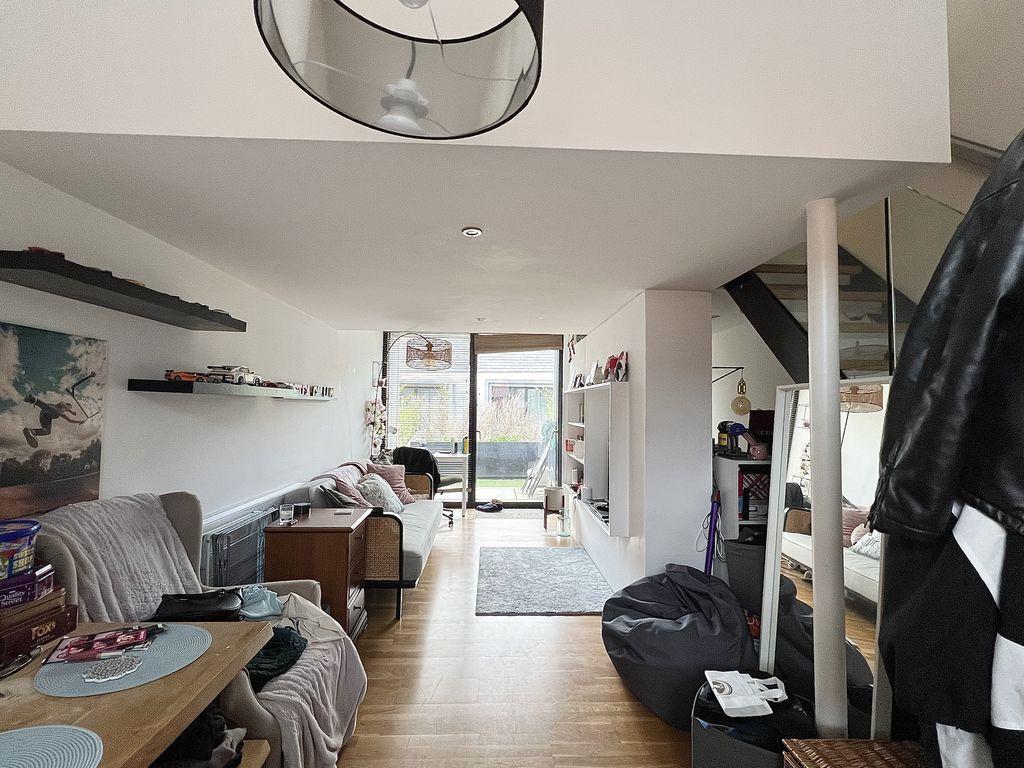 House in Salford - View 3