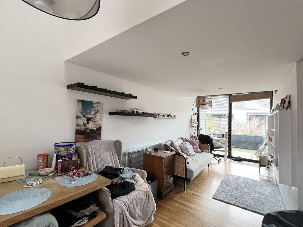 House in Salford - View 4