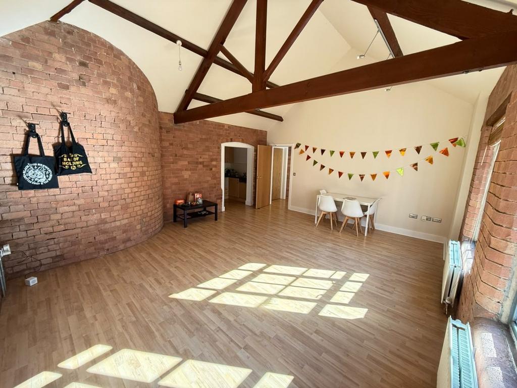 Apartment in Nottingham, Rainbow Quarter, St Ann's - View 2