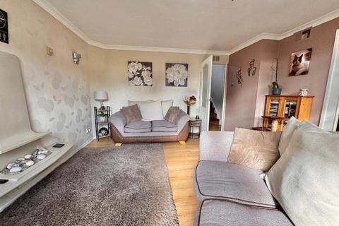 3 bedroom semi-detached house for sale, Ramsey Close, West Bromwich, West Midlands, B71 3SH