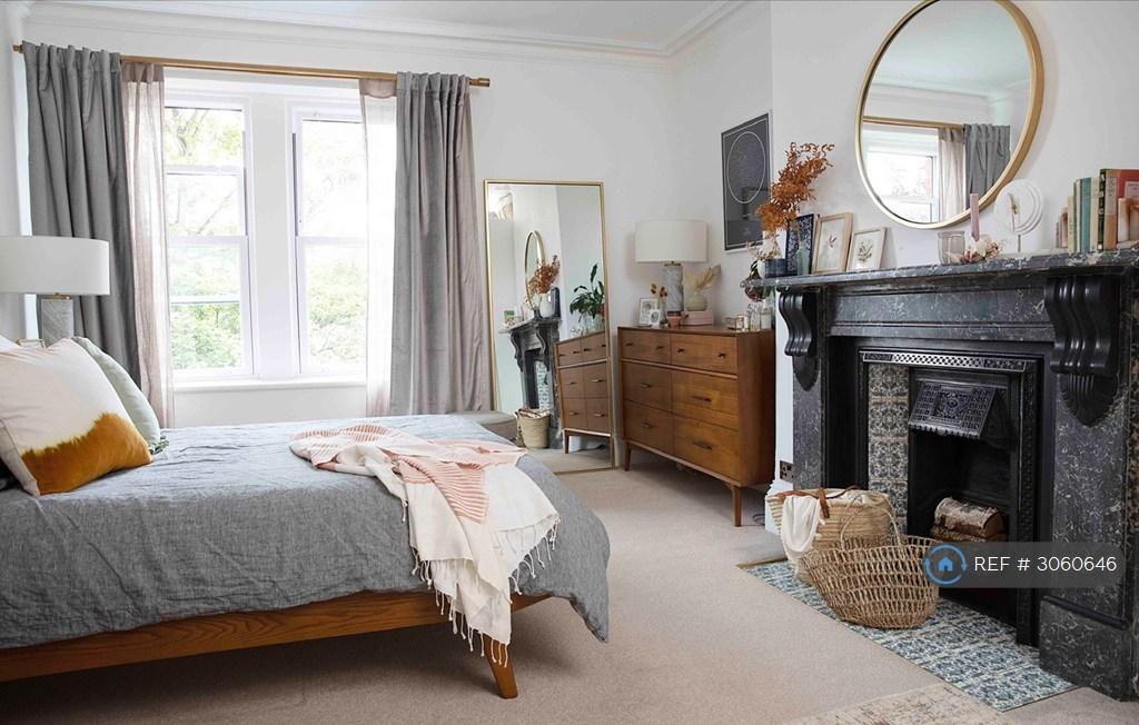 Apartment in Newcastle Upon Tyne - View 5