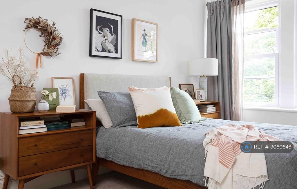 Apartment in Newcastle Upon Tyne - More