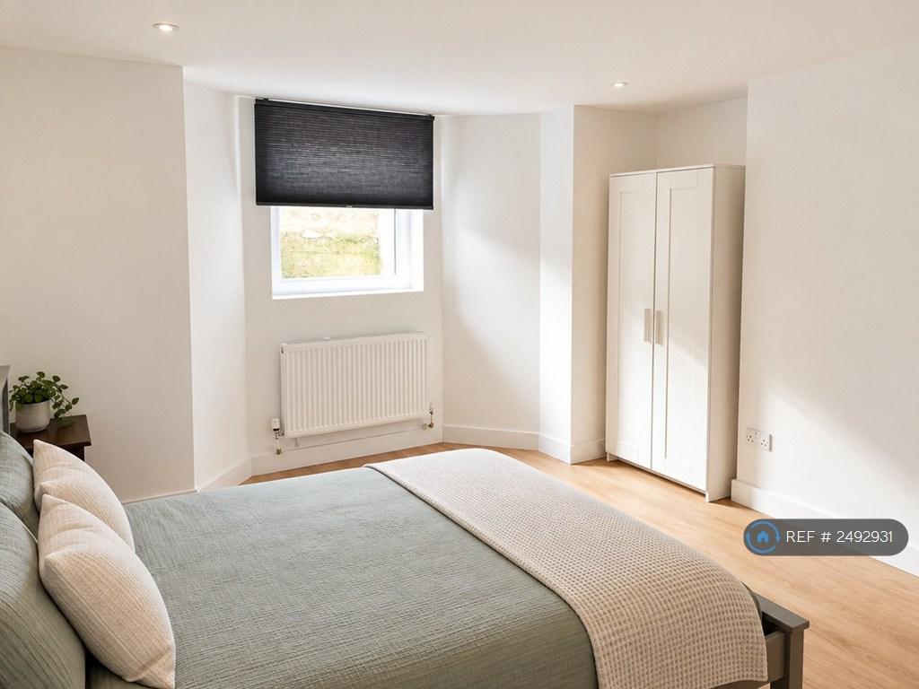 Apartment in Leeds - View 3