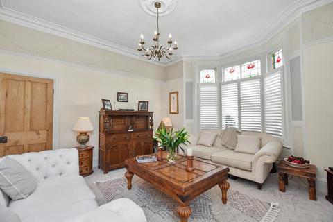4 bedroom end of terrace house for sale, Waddington Road, Clitheroe, BB7 2HN