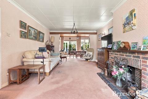 4 bedroom detached house for sale, The Heythrop, Ingatestone, CM4