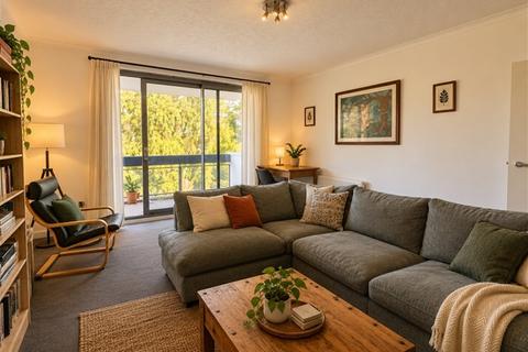 1 bedroom flat for sale, Lancaster Grove, Belsize Park