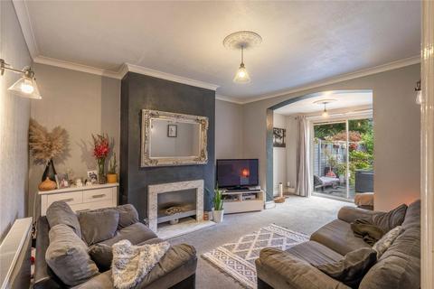 4 bedroom semi-detached house for sale, Oxbarn Avenue, Bradmore, Wolverhampton, West Midlands, WV3