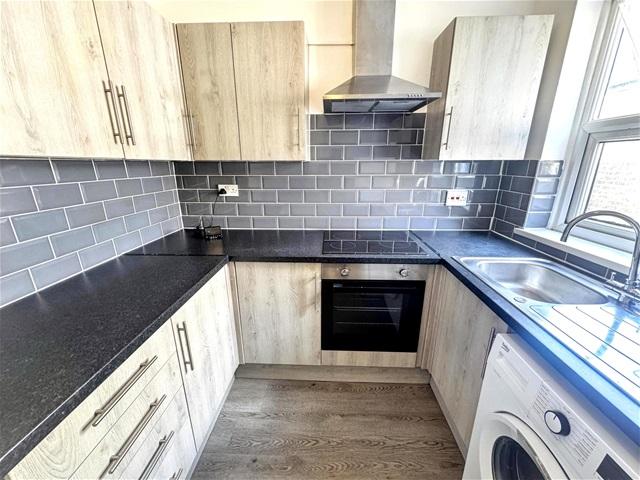 Apartment in Leyton - View 4