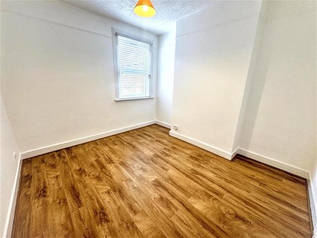 Apartment in Leyton - View 5