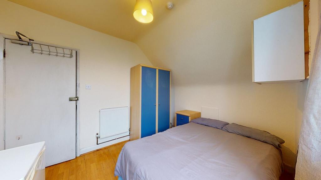 Apartment in London - View 2